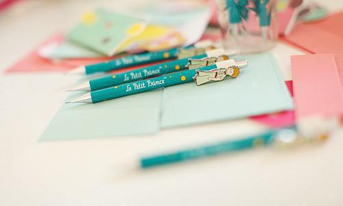 幼儿园大班第一学期女孩子优秀评语(精选23篇)