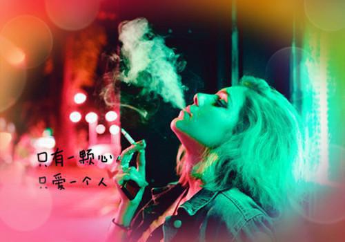 唯美qq个性签名伤感爱情 我怕窒息却爱上了深海